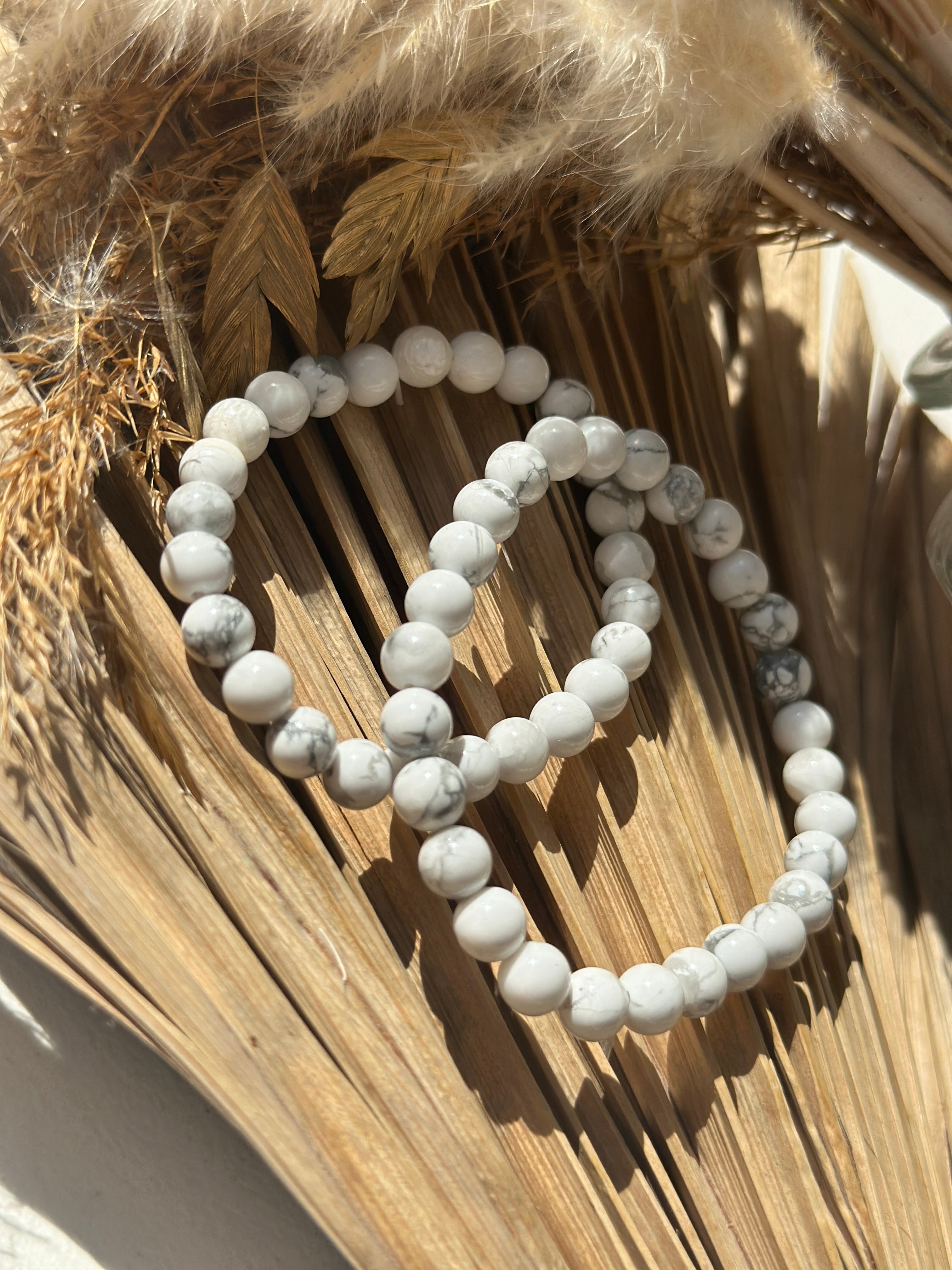 HOWLITE