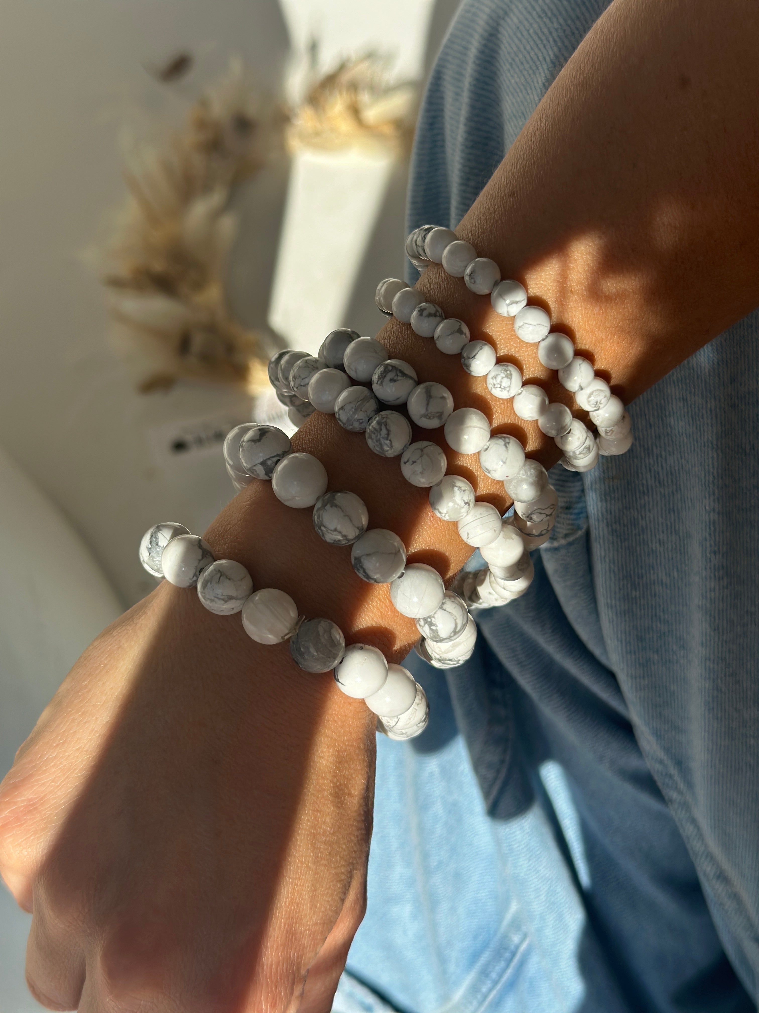 HOWLITE