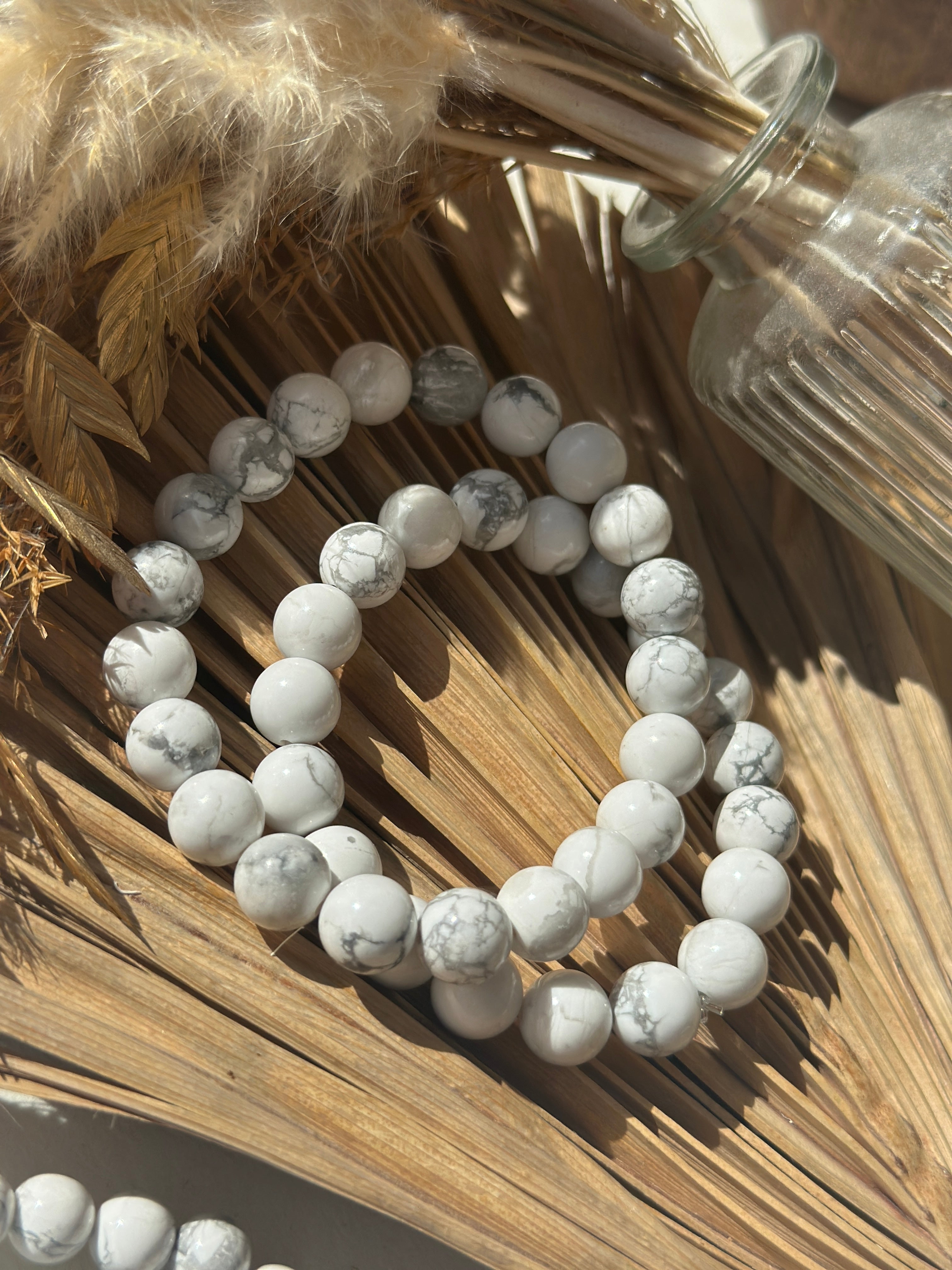 HOWLITE